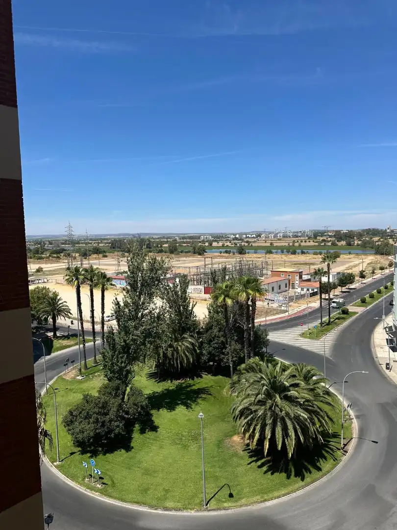 Vista exterior de Piso de alquiler en Badajoz con Aire acondicionado, Calefacción y Terraza