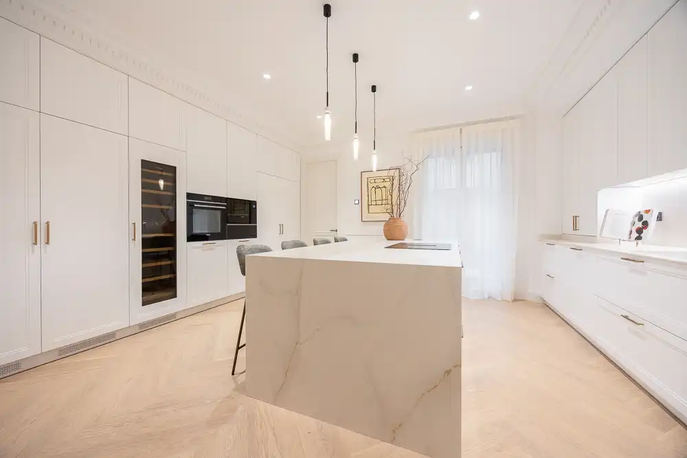 Kitchen of Flat for sale in Madrid  with Air Conditioner, Heating and Parquet flooring