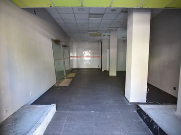 Locale commerciale in vendita a Urkizu Pasealekua Ibilbidea