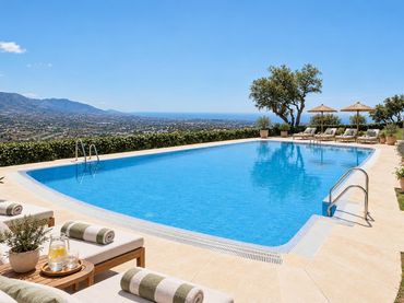 Adosado con piscina en alquiler en Elviria - Cabopino