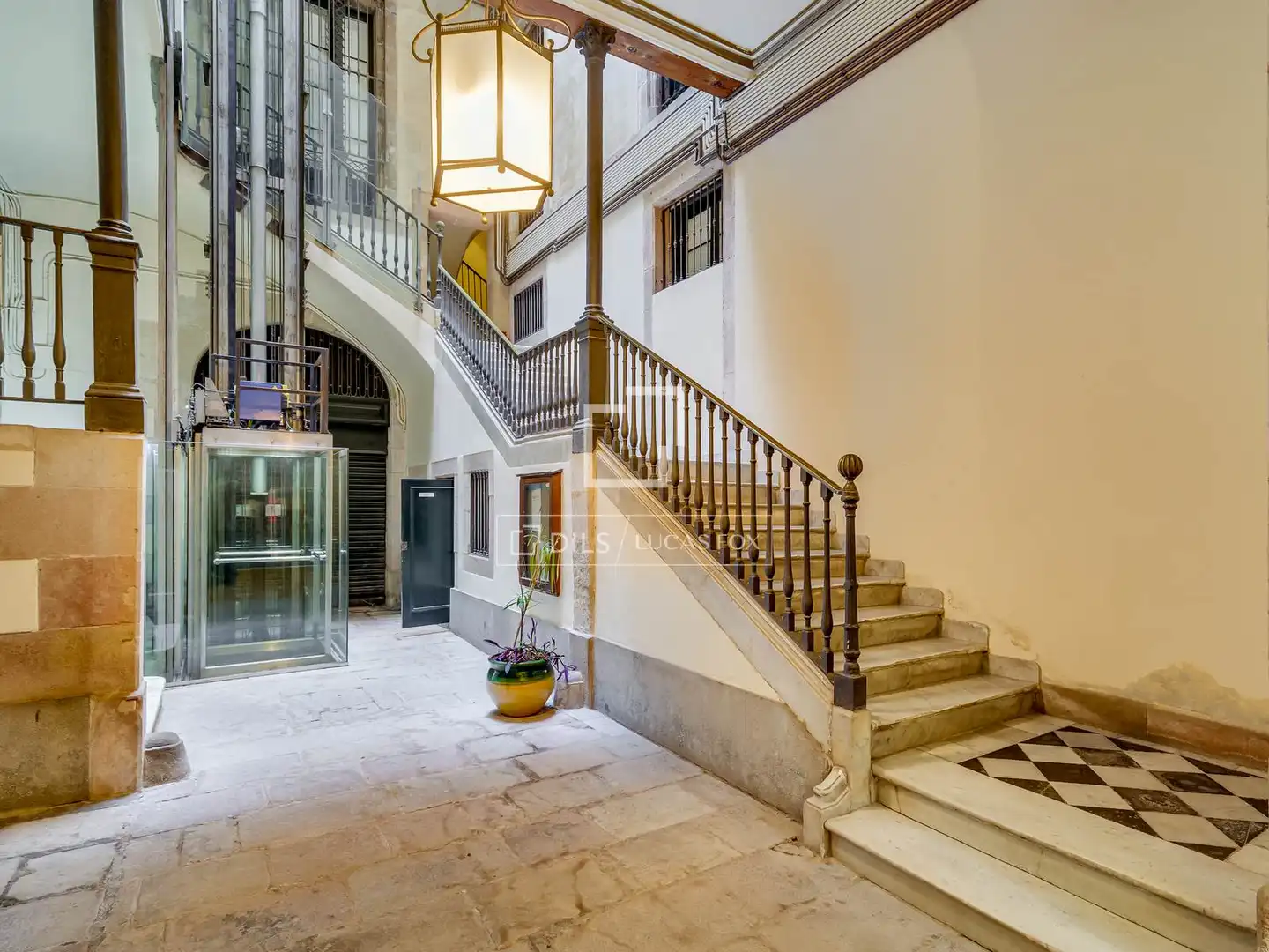 Piso en venta en Barcelona con Aire acondicionado, Calefacción y Terraza