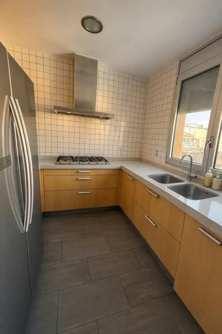 Cuina de Casa o xalet en venda en Badalona amb Aire condicionat, Calefacció i Jardí privat