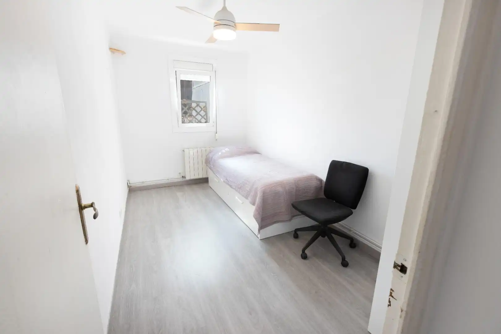 Habitación de Ático en venta en Barcelona con Calefacción, Parquet y Terraza