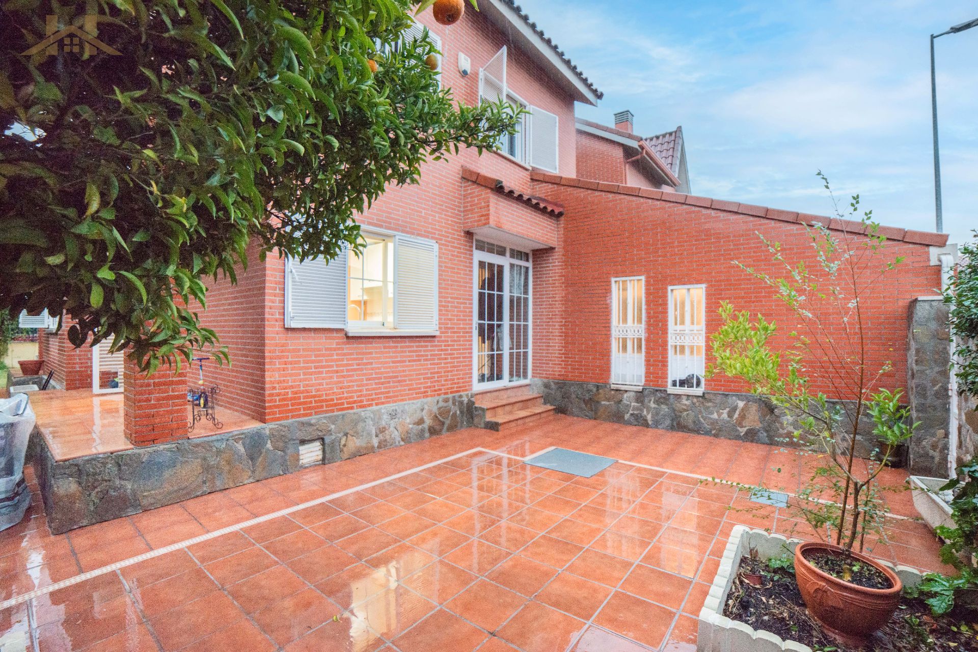 Jardí de Casa o xalet en venda en Rivas-Vaciamadrid amb Aire condicionat, Calefacció i Terrassa