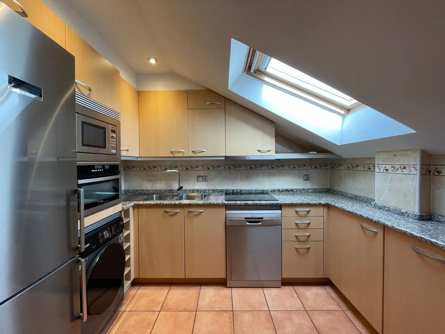 Cocina de Piso de alquiler en Donostia - San Sebastián  con Calefacción, Parquet y Terraza