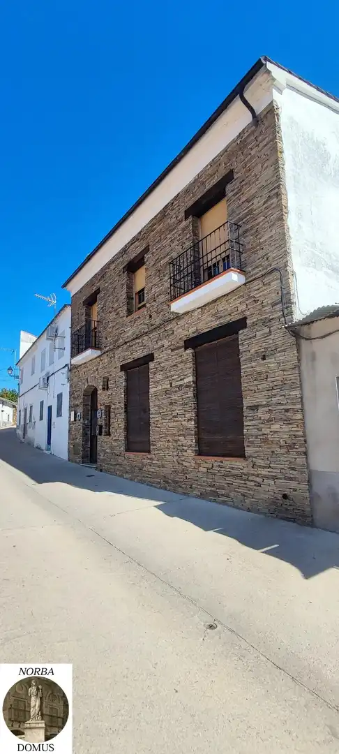 Exterior view of Country homes for sale in Talaván  with Air Conditioner, Heating and Furnished