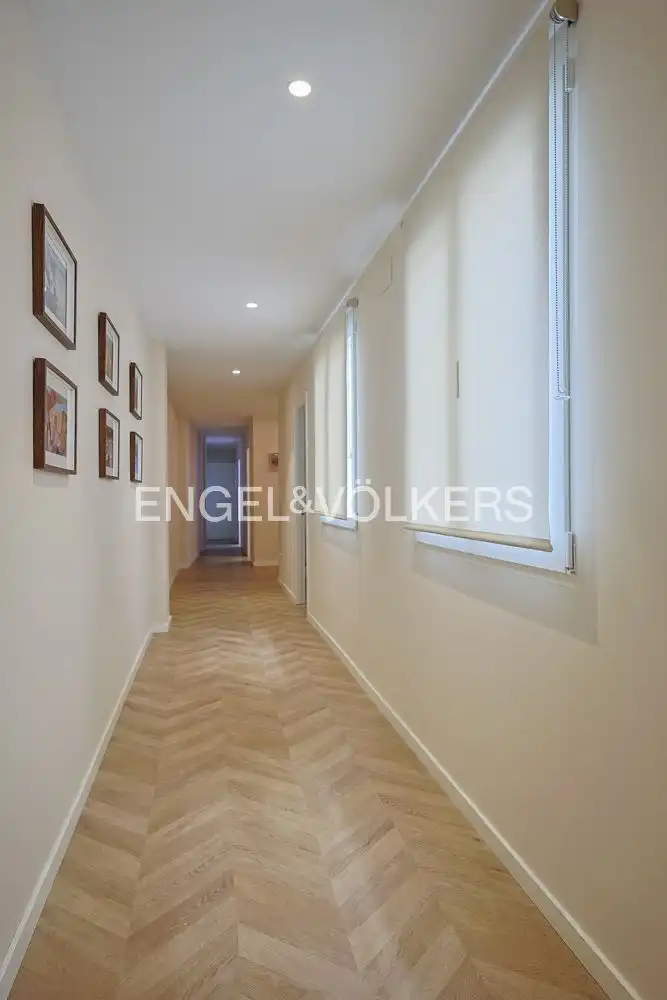 Apartamento en venta en Valencia con Aire acondicionado, Calefacción y Parquet