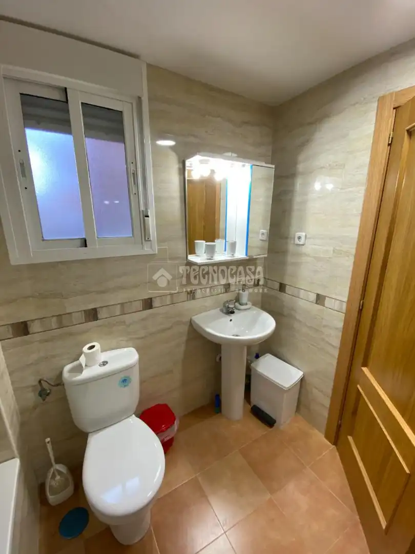 Baño de Piso en venta en Yunquera de Henares con Calefacción