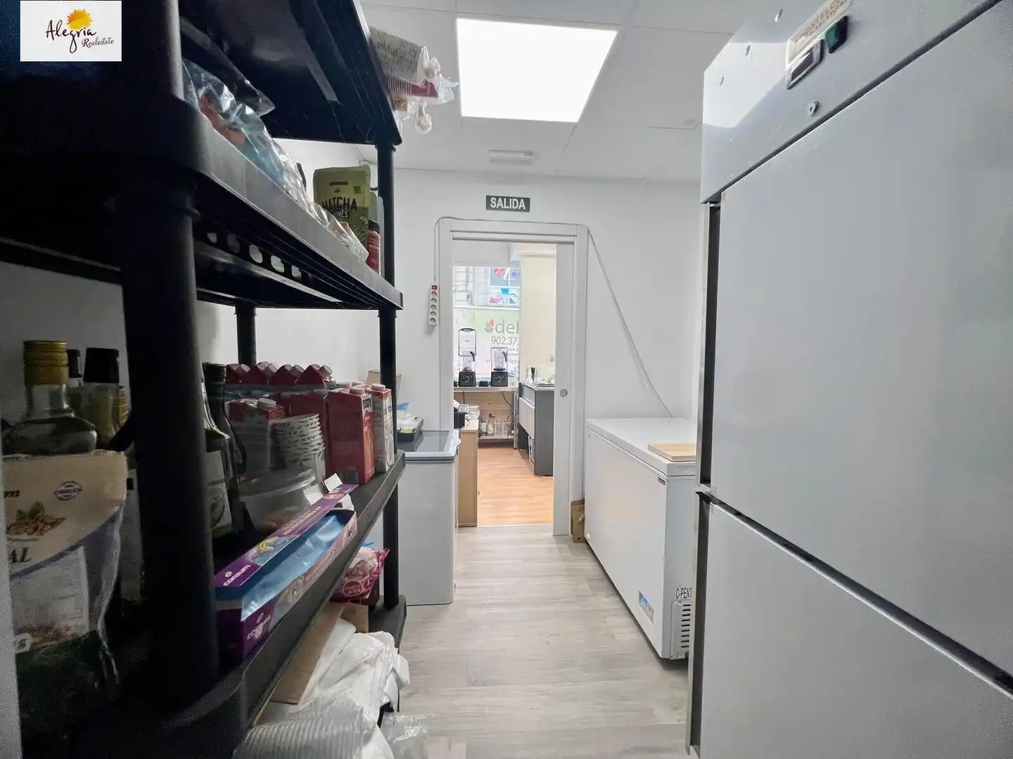 Cocina de Local de alquiler en Valencia con Aire acondicionado y Amueblado