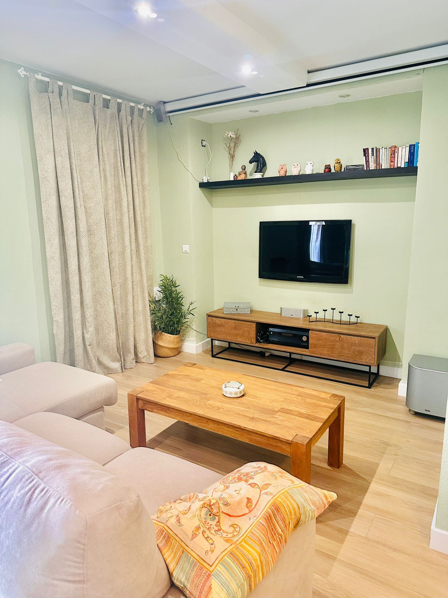 Sala d'estar de Casa o xalet en venda en Vélez-Málaga amb Aire condicionat, Calefacció i Terrassa