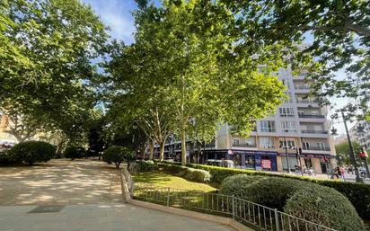 Vista exterior de Pis en venda en  Valencia Capital amb Terrassa i Balcó