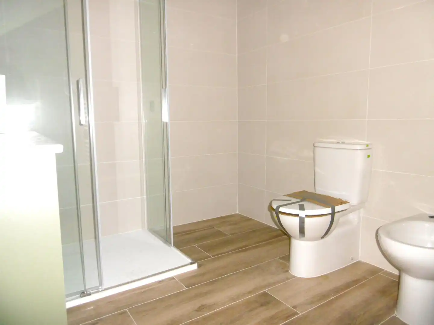 Badezimmer von Erdgeschoss zum Verkauf in Valladolid mit Klimaanlage und Heizung