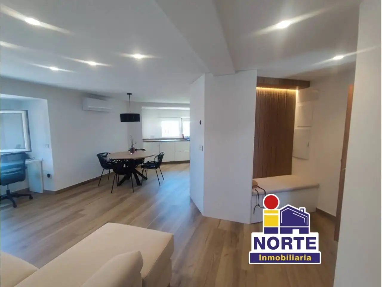 Piso de alquiler en Alcoy / Alcoi con Aire acondicionado, Calefacción y Amueblado
