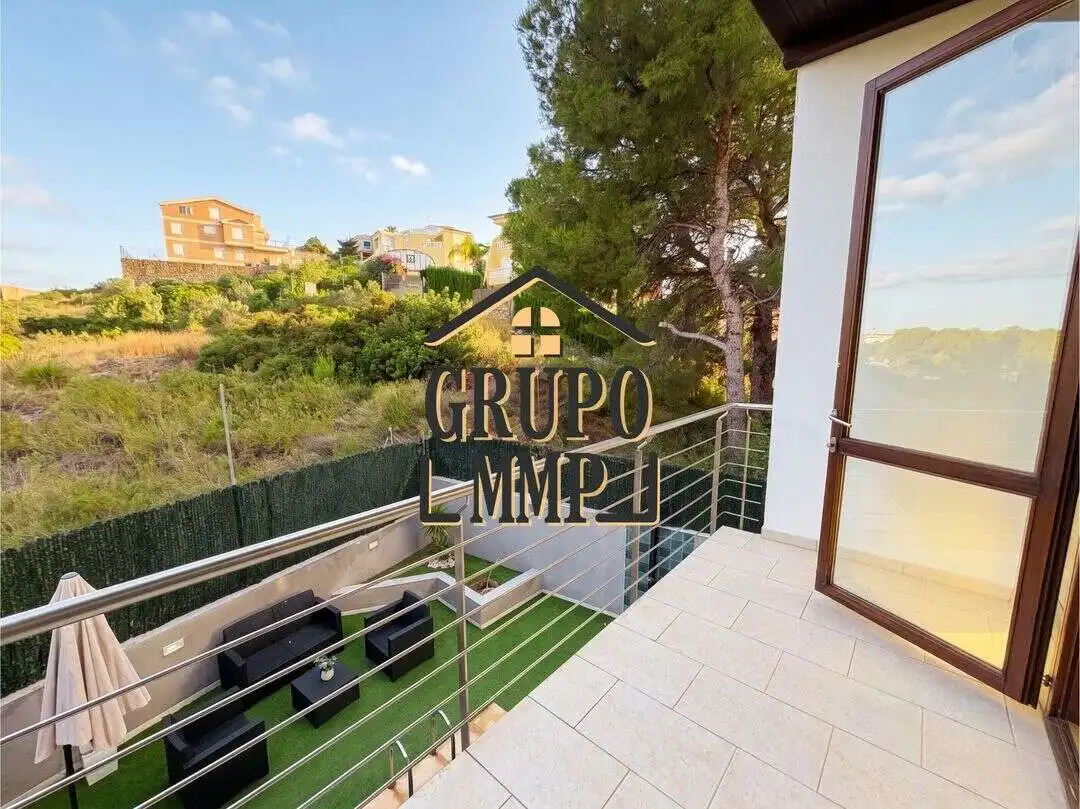 Casa amb piscina en venda a Carrer de l'Estel Polar, imagen 29