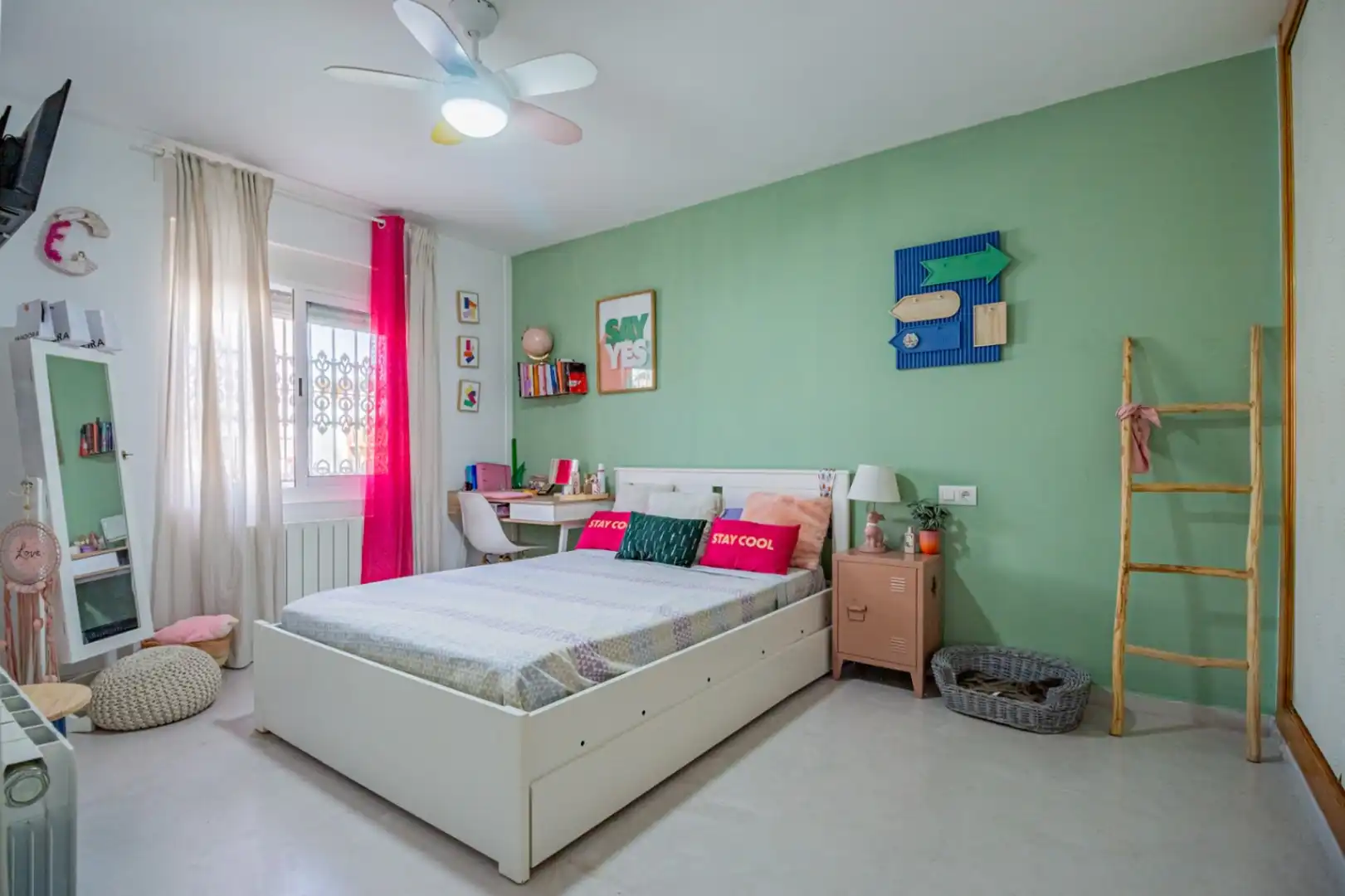 Habitación de Casa o chalet de alquiler en L'Alfàs del Pi con Aire acondicionado, Calefacción y Jardín privado