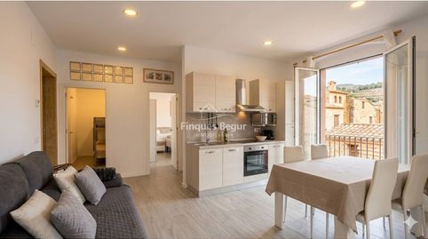Foto 3 de Apartamento en venta en Calle Pi I Ralló, Begur pueblo, Begur