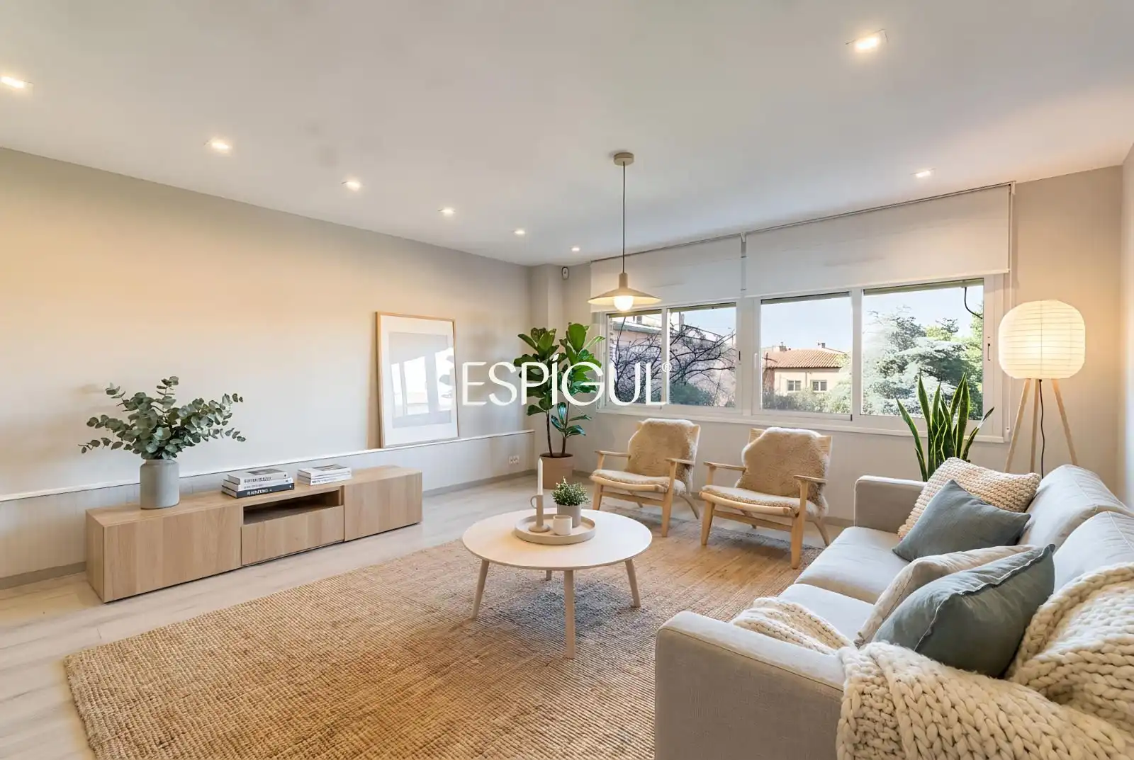 Sala de estar de Casa adosada en venta en Sant Cugat del Vallès con Aire acondicionado, Calefacción y Terraza