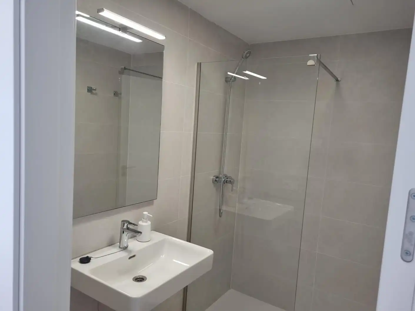 Baño de Apartamento en venta en Torrox con Aire acondicionado, Calefacción y Terraza