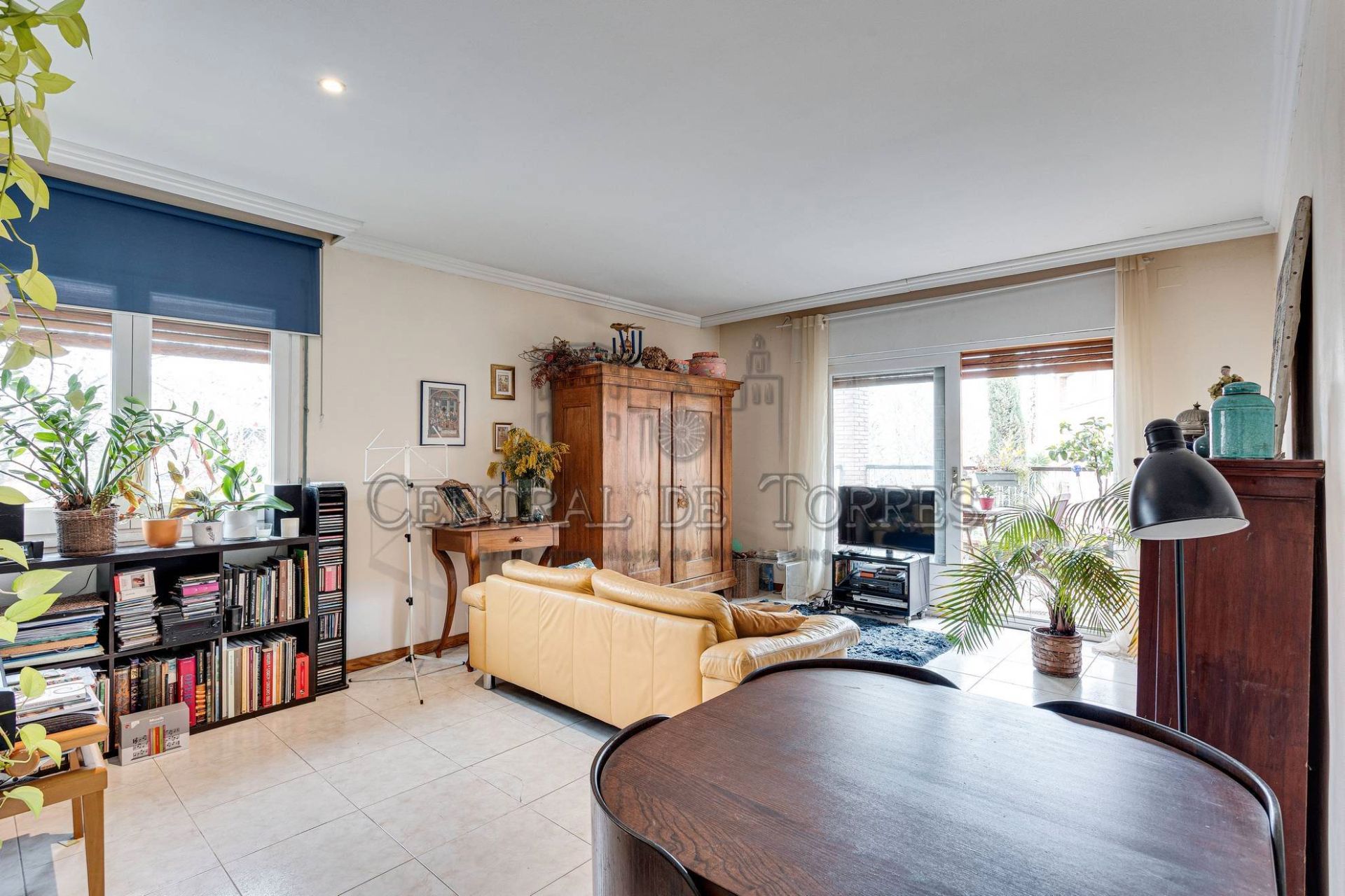 Sala d'estar de Dúplex en venda en Sant Cugat del Vallès amb Calefacció, Parquet i Terrassa