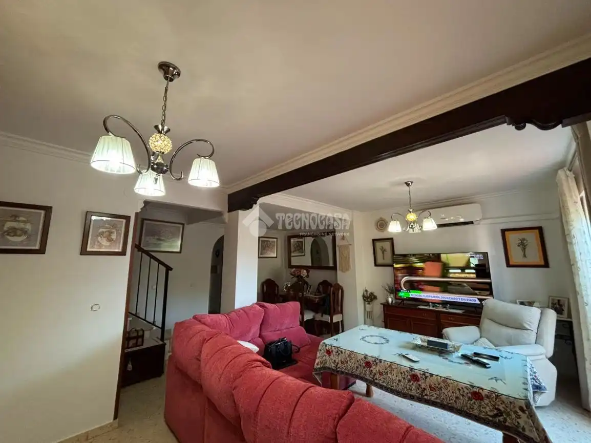 Casa adosada en venta en Écija