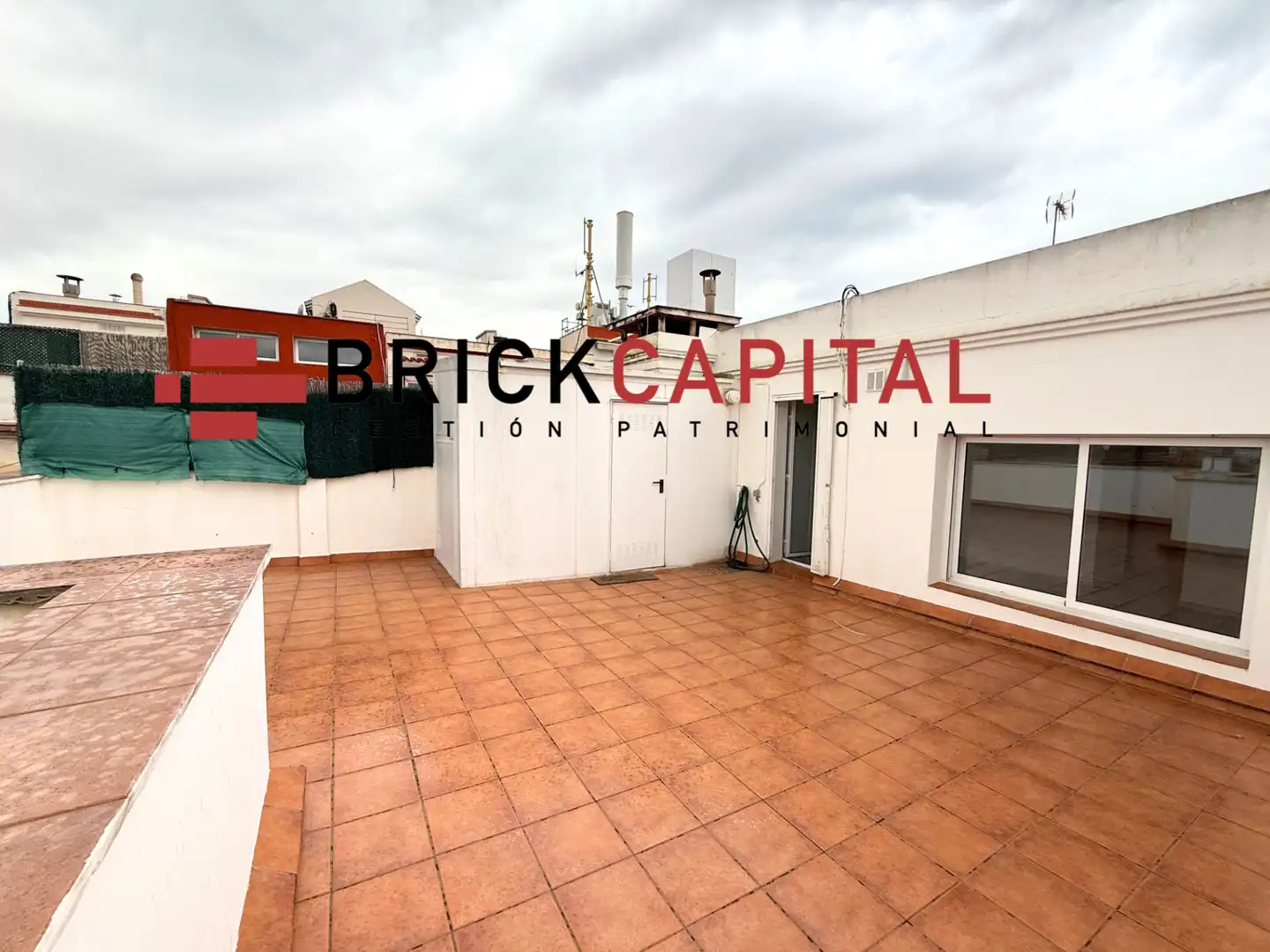 Terraza de Ático en venta en Barcelona con Calefacción, Parquet y Terraza