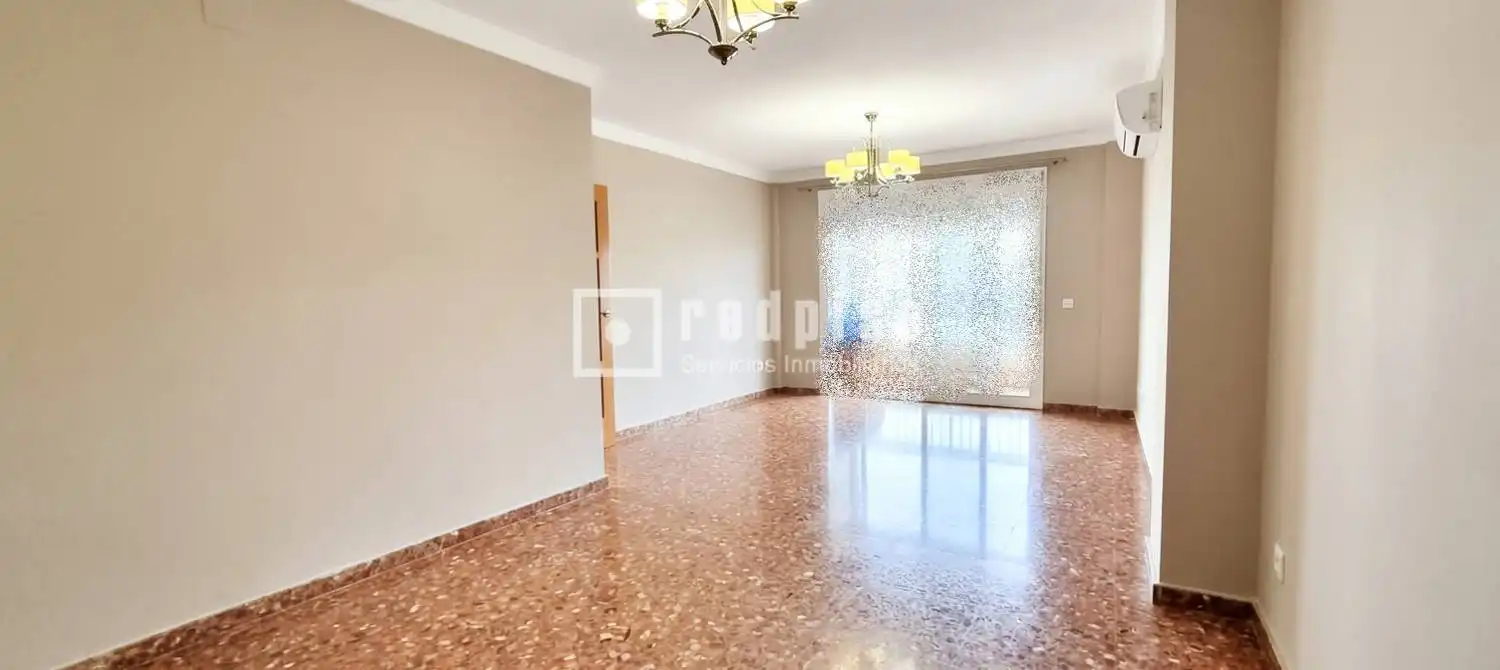 Sala d'estar de Pis en venda en Málaga amb Aire condicionat, Calefacció i Jardí privat