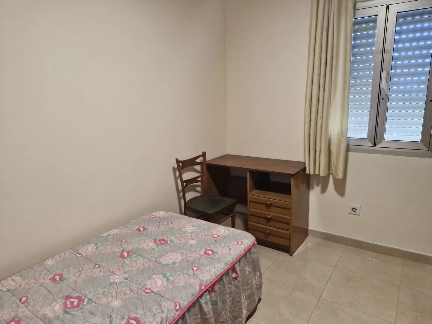 Habitación de Piso de alquiler en La Línea de la Concepción