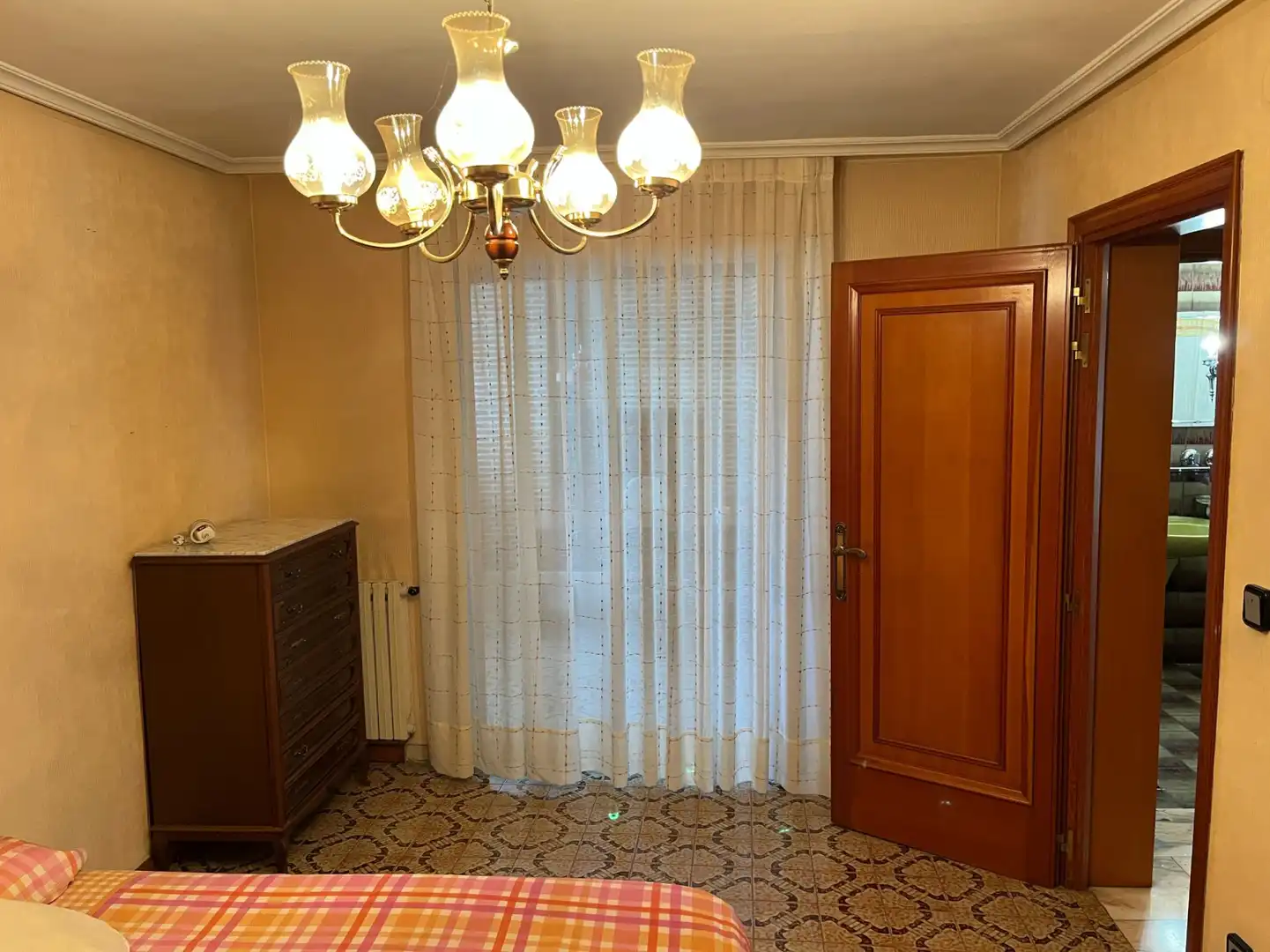 Schlafzimmer von Dachboden zum Verkauf in Monzón de Campos mit Heizung, Abstellraum und Möbliert