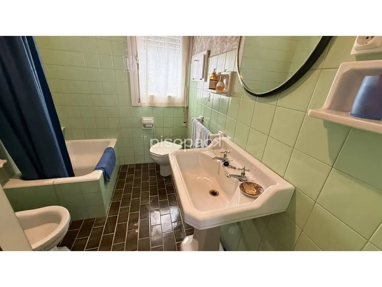 Bathroom of Flat for sale in  Pamplona / Iruña  with Heating, Parquet flooring and Storage room