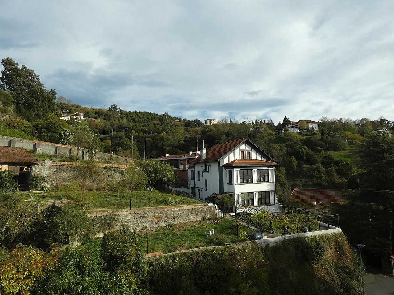 Vista exterior de Pis en venda en Bilbao  amb Calefacció, Traster i Balcó