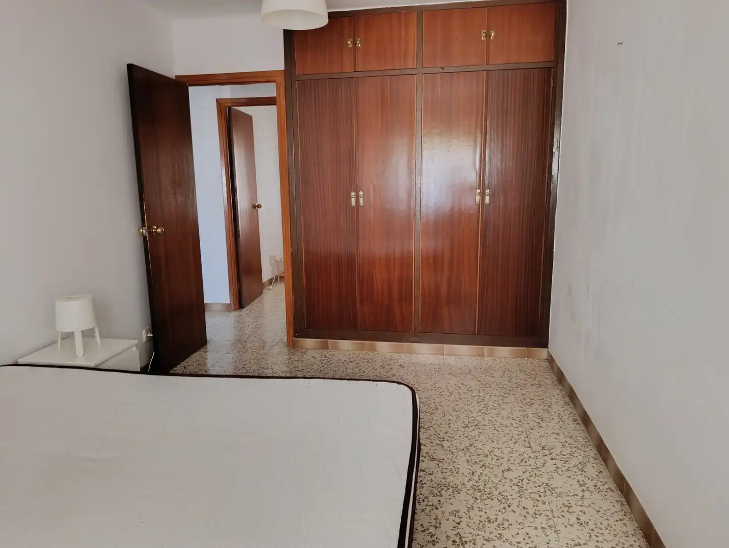 Habitación de Piso de alquiler en Dos Hermanas con Aire acondicionado, Terraza y Amueblado