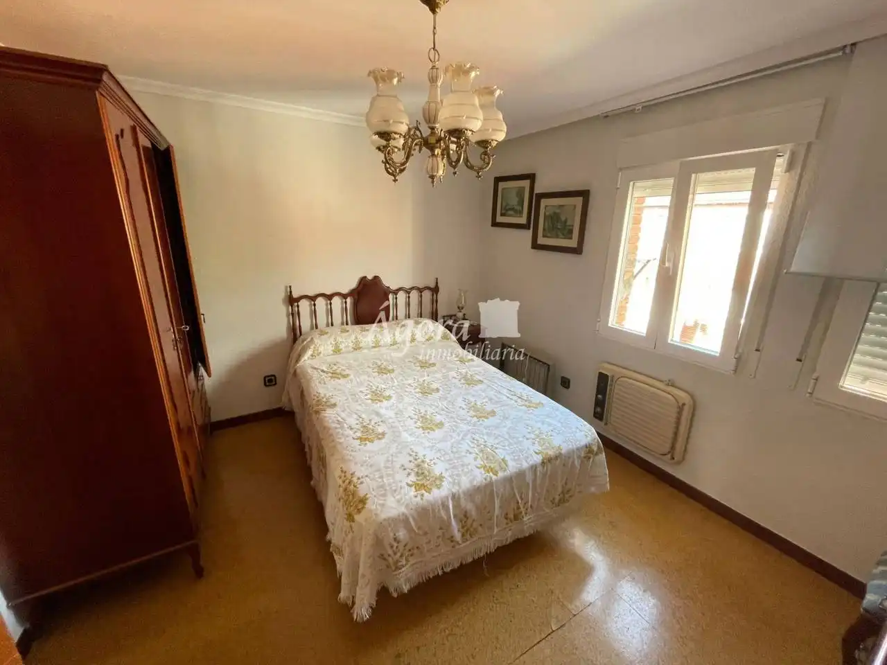 Habitación de Piso en venta en Valladolid con Calefacción y Amueblado