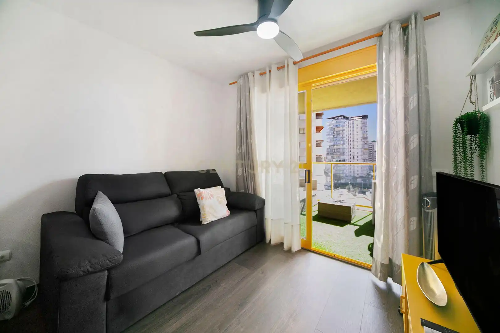 Habitación de Apartamento de alquiler en Calpe / Calp con Aire acondicionado, Lavadora y Microondas