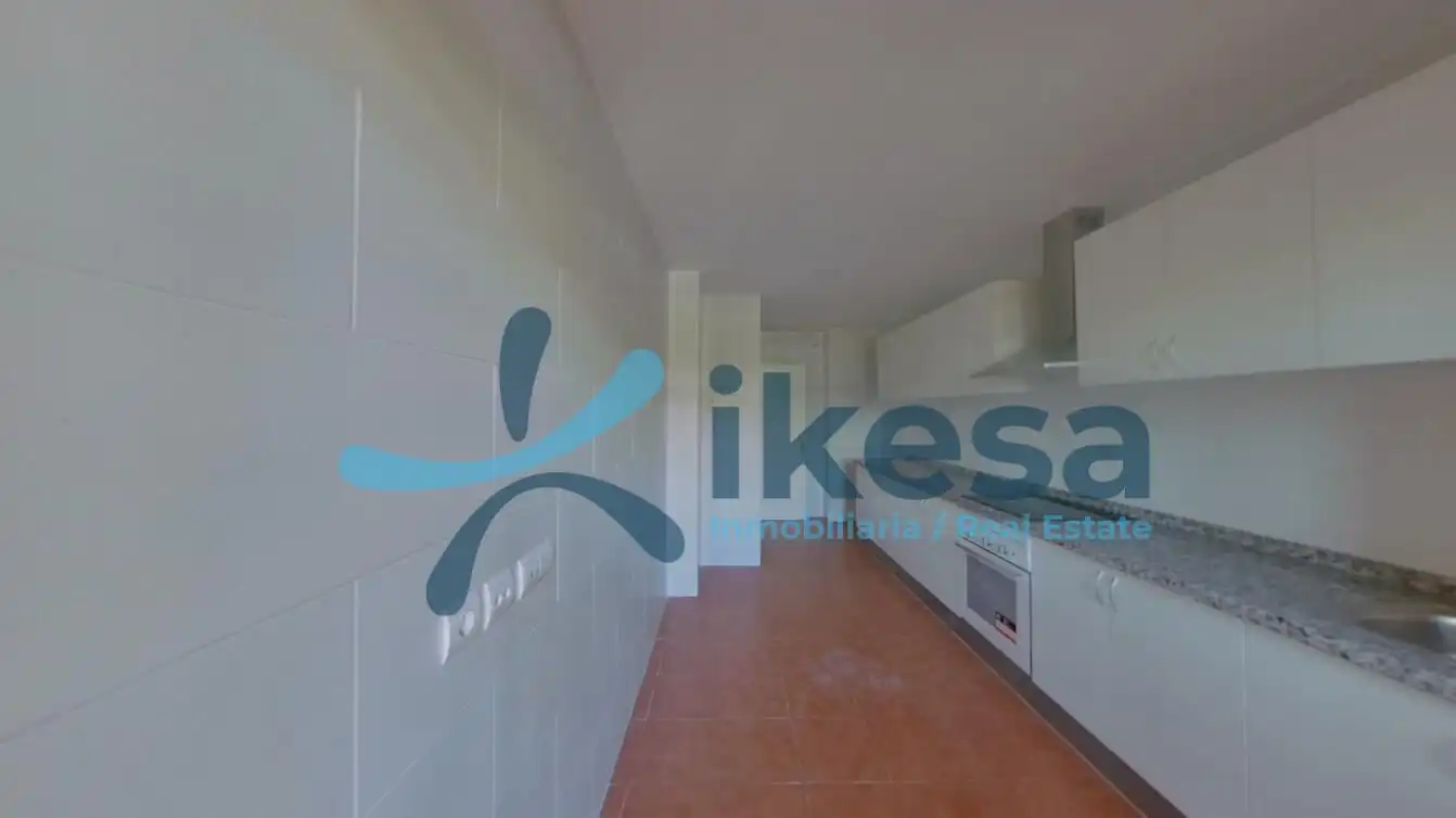 Cuina de Pis en venda en Marbella amb Piscina comunitària