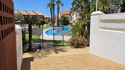 Foto 3 de Apartamento de alquiler en Calle de la Macadamia, 5, Las Lagunas - Campano, Chiclana de la Frontera