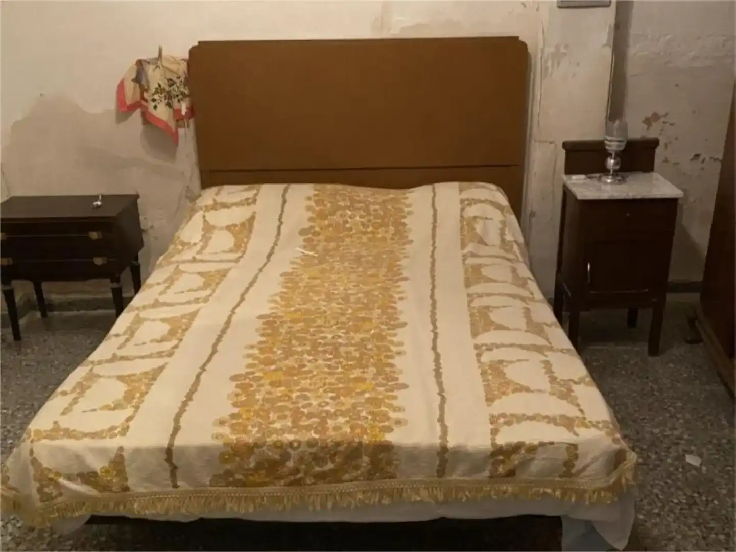 Dormitori de Casa adosada en venda en Cofrentes amb Moblat
