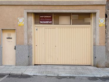 Individuel à vendre à Calle de la Virgen del Remedio