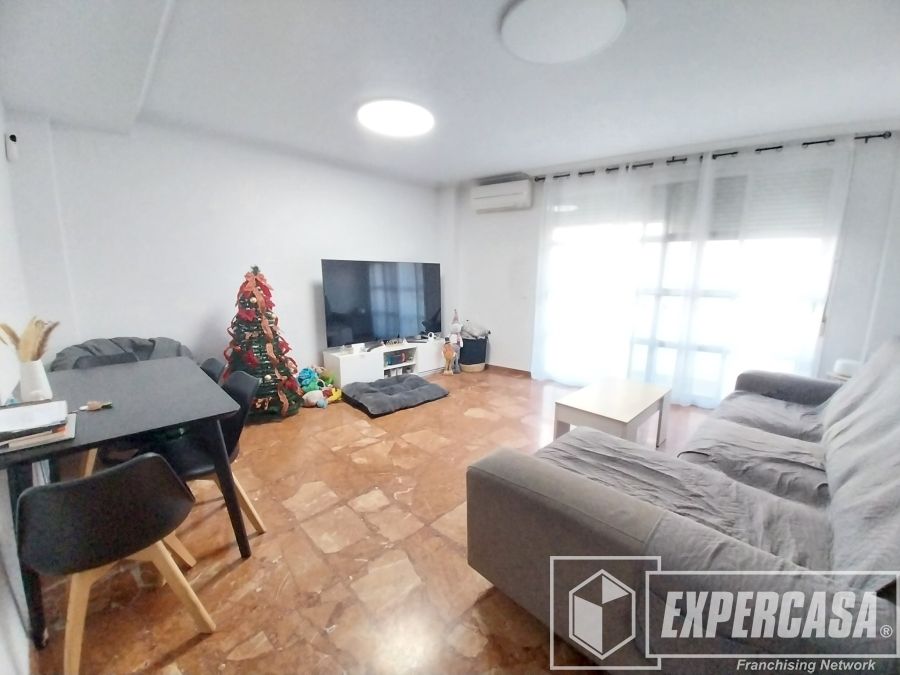 Sala d'estar de Pis en venda en Torrent amb Aire condicionat i Terrassa