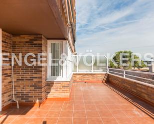 Exterior view of Apartment for sale in  Madrid Capital  with Air Conditioner, Heating and Terrace