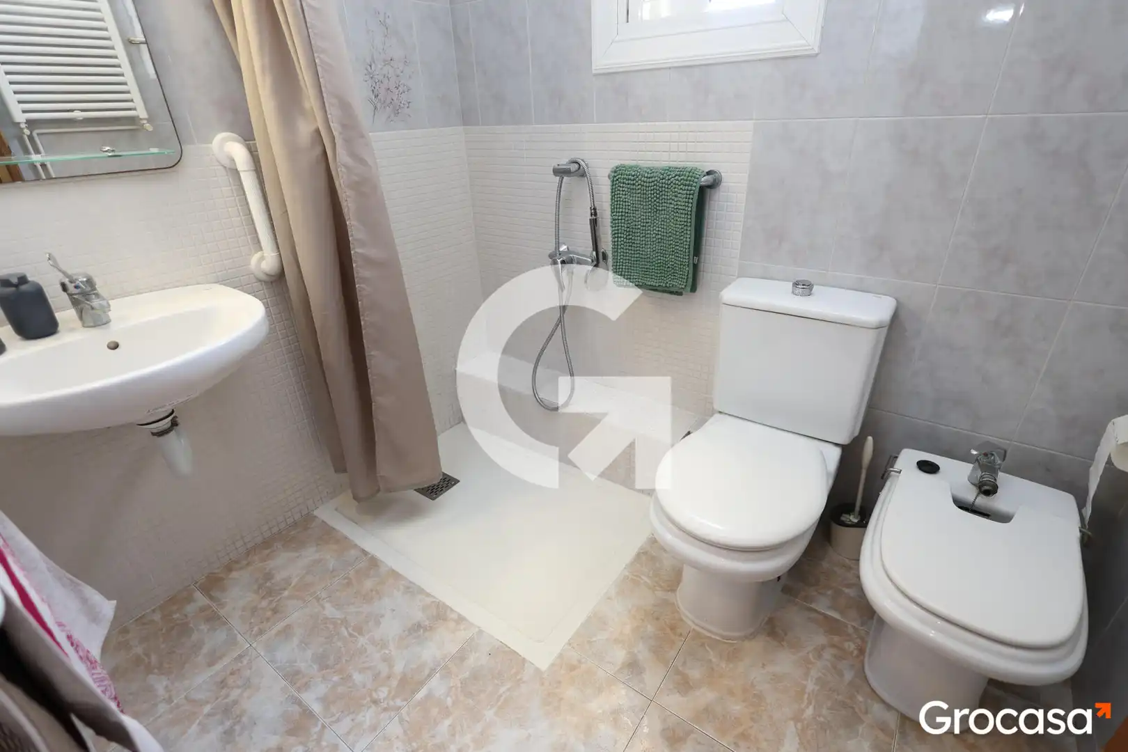 Ático en venta en CL LLANÇA DE, La Torrassa