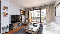 Living room of Apartment for sale in Alcobendas  with Air Conditioner, Heating and Parquet flooring