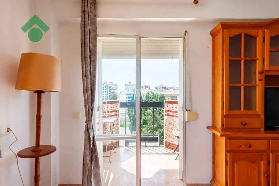 Habitación de Estudio en venta en Vélez-Málaga con Terraza, Amueblado y Piscina comunitaria