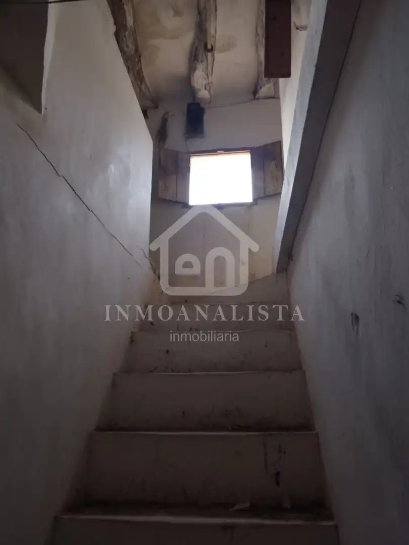 Houses for sale in Requena  with Private garden