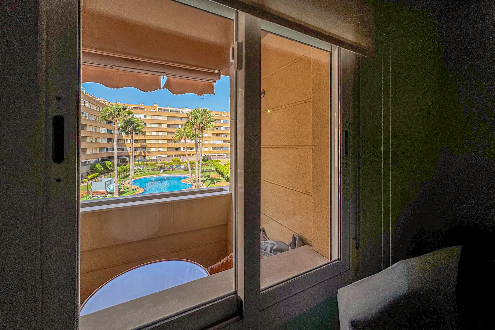 Habitación de Piso en venta en Roquetas de Mar con Terraza y Piscina