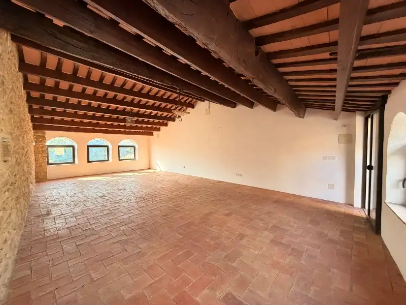 Casa rustica con terrazza in vendita a Plaça Llarga