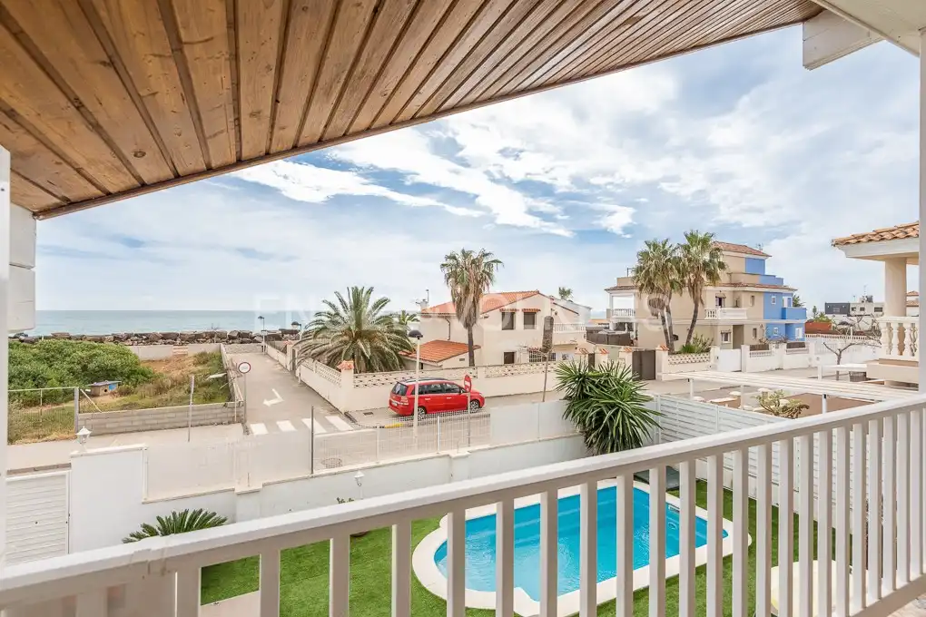 Casa o xalet en venda a Carrer la Plana Baixa, La Torre - Playa de Chilches