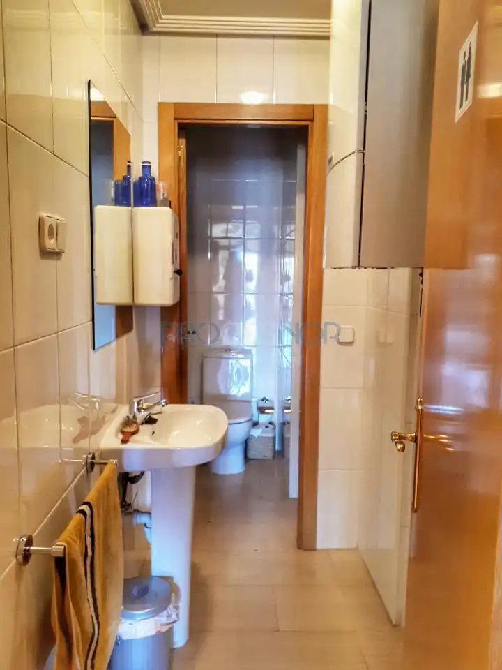 Estudio en venta en Avenida Reyes Leoneses (OFICINA), Centro Ciudad