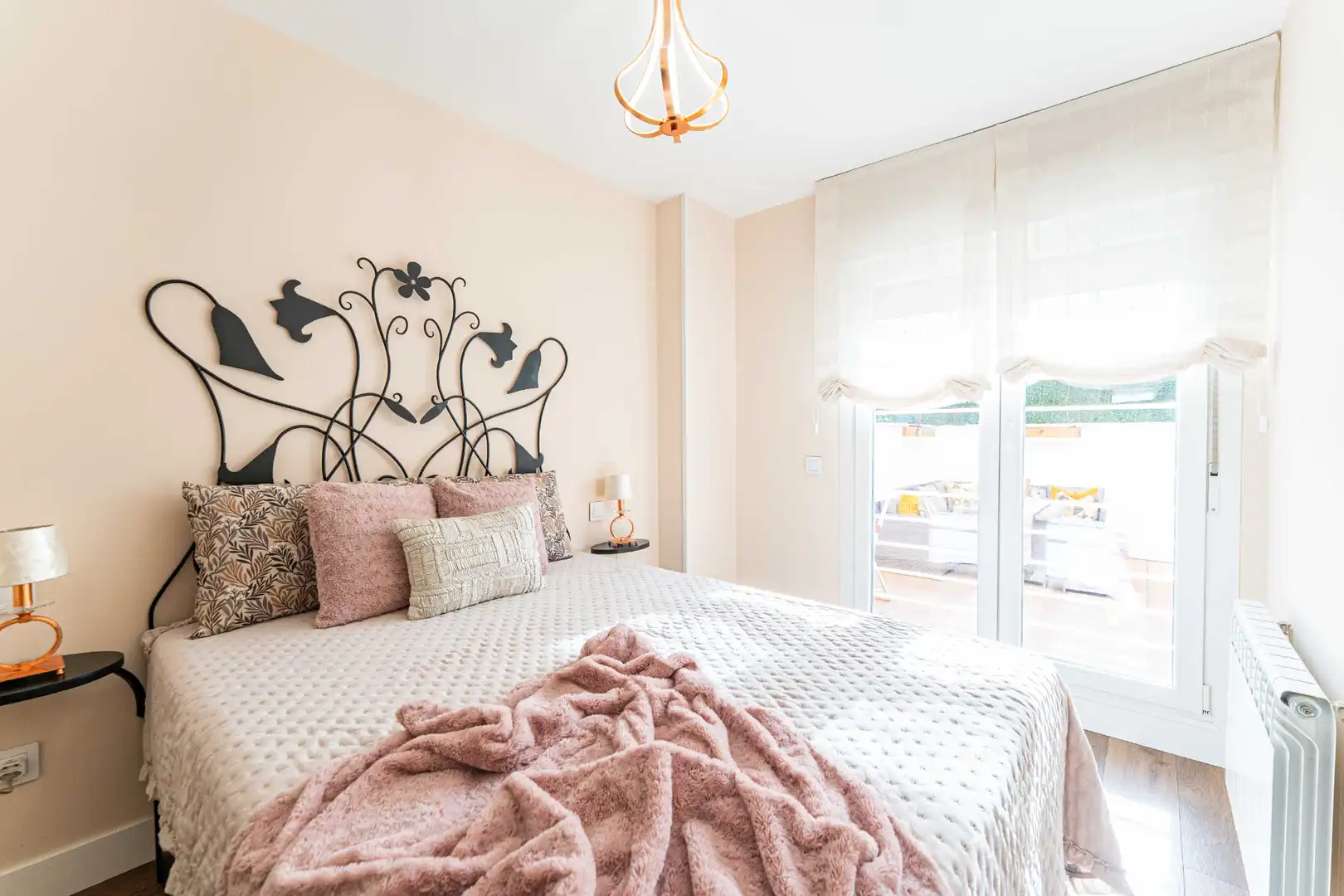 Bedroom of Ground floor for sale in Arroyomolinos (Madrid)  with Air Conditioner, Heating and Private garden