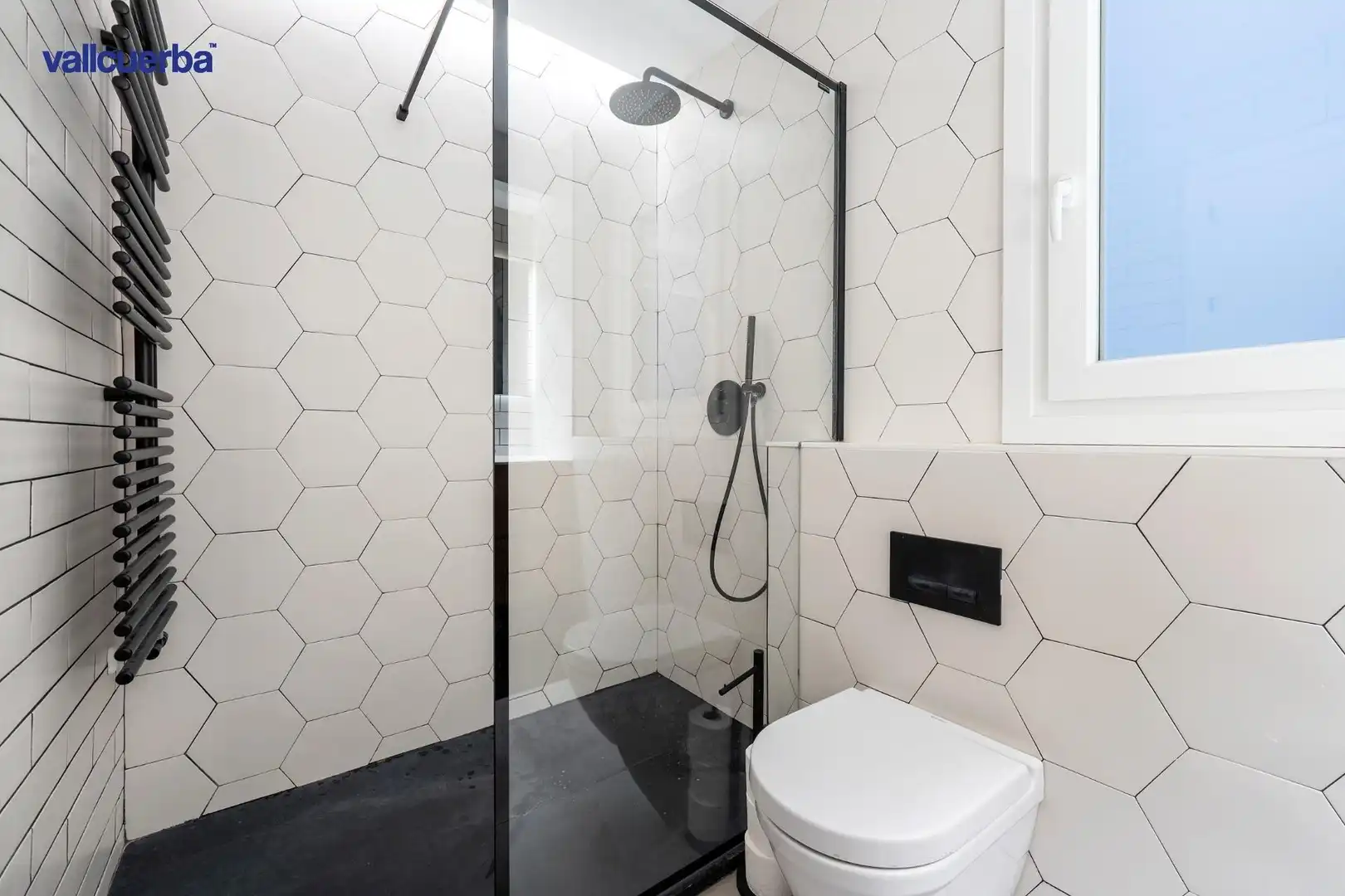 Bathroom of Flat for sale in Reus  with Air Conditioner, Heating and Balcony