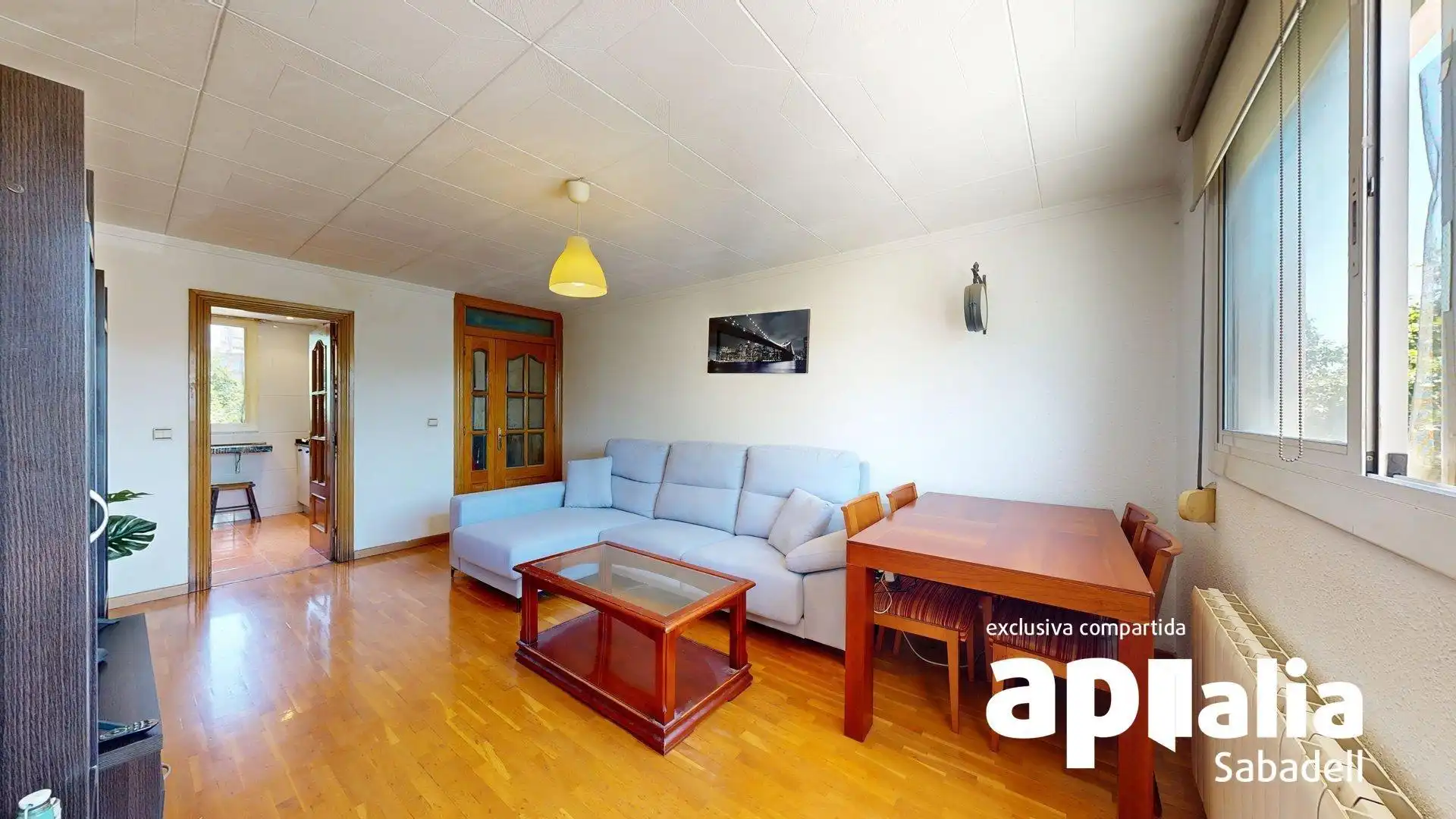 Sala d'estar de Pis en venda en Badia del Vallès amb Aire condicionat, Calefacció i Balcó